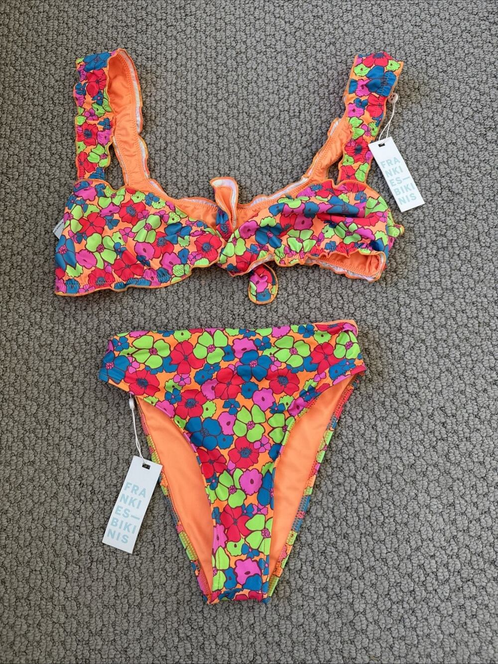 Frankies Bikinis Colby Top Size Medium Jenna Bottom Size XS Groovy Floral NWT